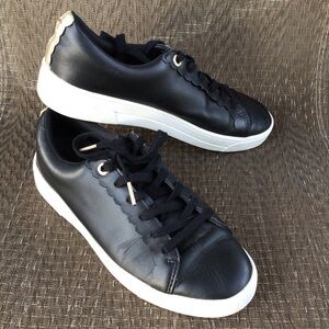 Ted Baker Black Leather TILLYS scalloped Sneakers
